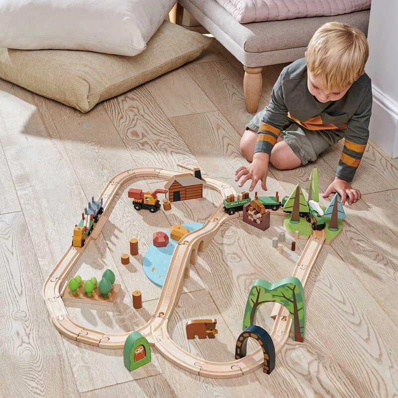 Tender Leaf Toys- Wild Pines Train Set