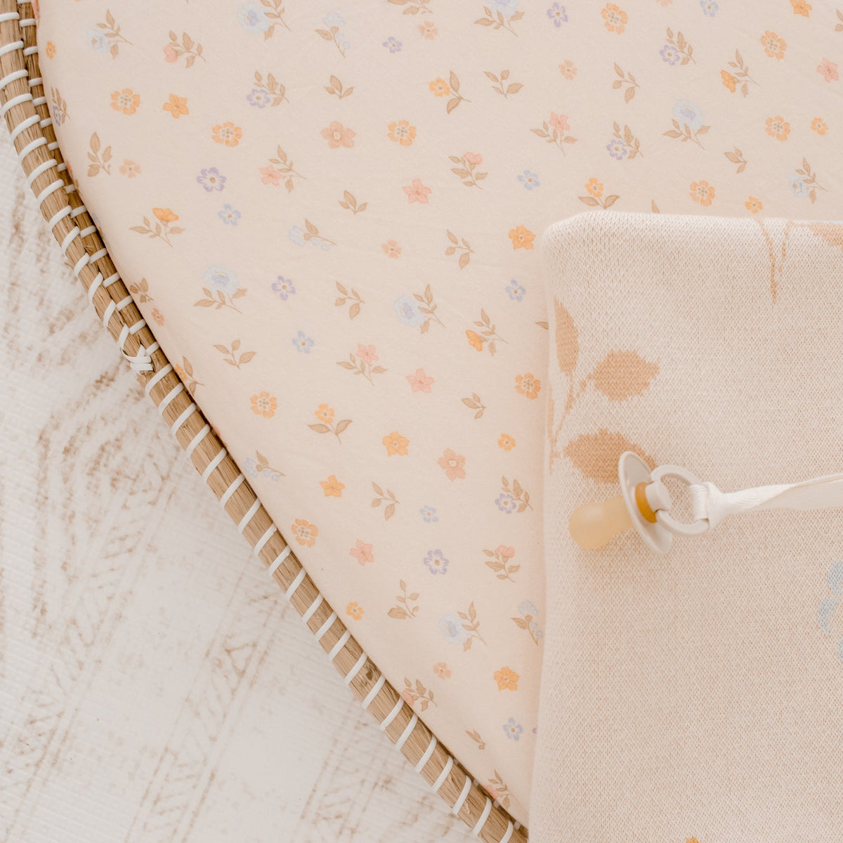 Fox&Fallow-Meadow Organic Fitted Bassinet Sheet/Change Pad Cover
