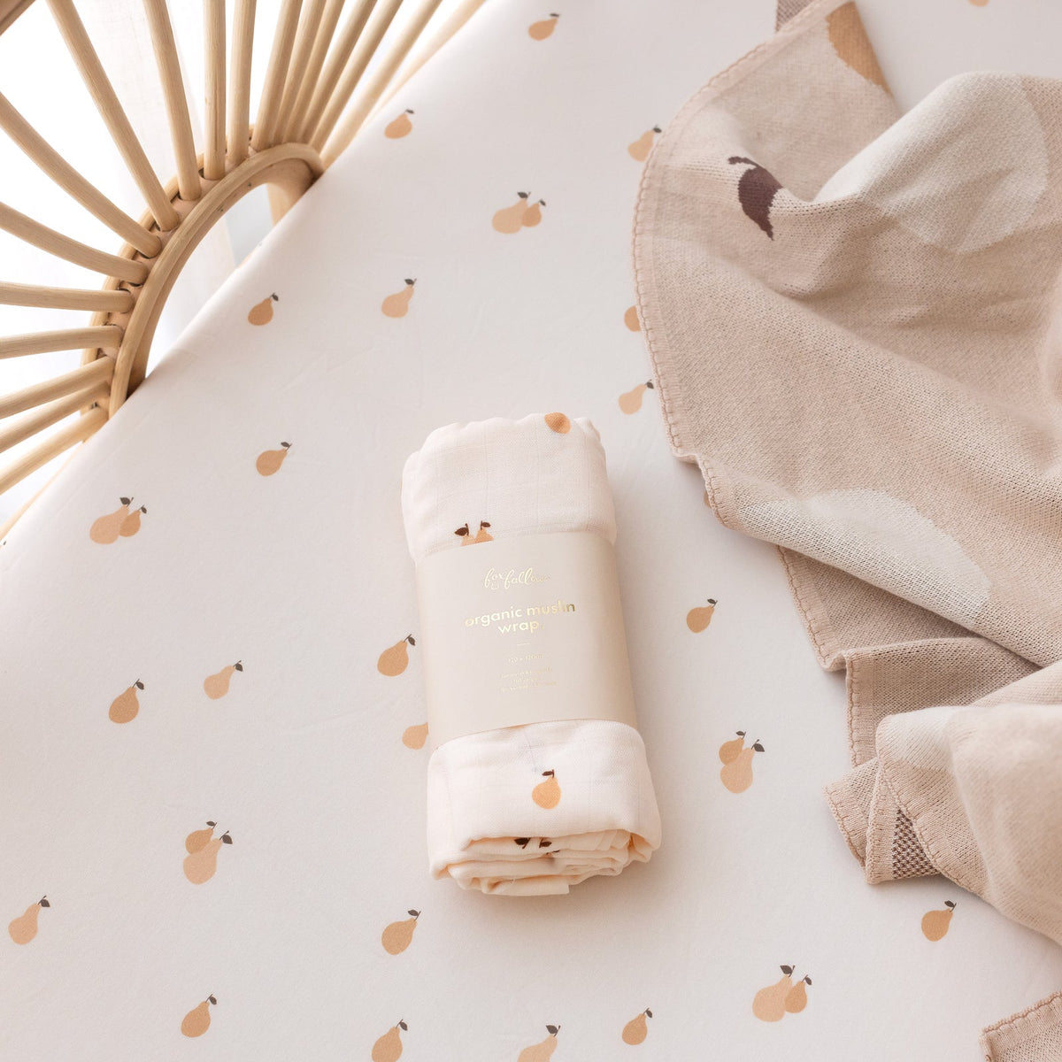 Fox&Fallow-Golden Pears Organic Fitted Bassinet Sheet/Change Pad Cover