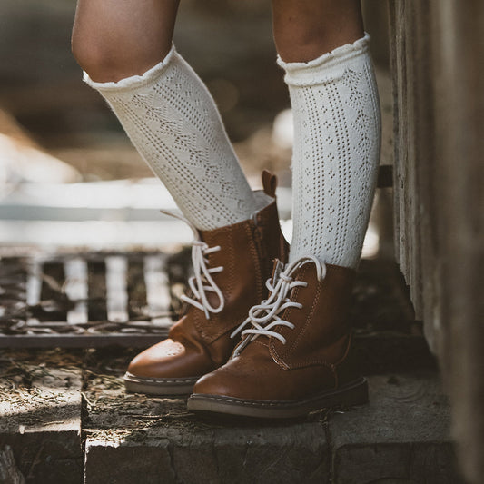 Minihaha-ALMOND POINTELLE KNEE HIGHS
